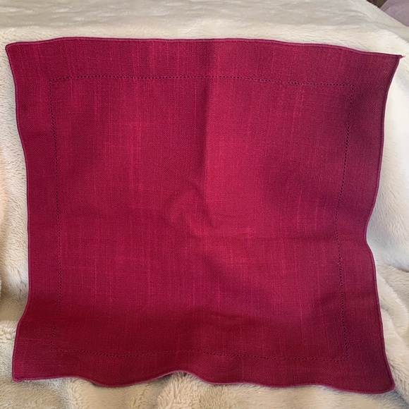 Set of 4 burgundy fabric napkins - Picture 2 of 5